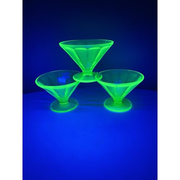 Set of 3 Federal Glass Green Uranium Depression Footed Sherbet Dessert Dish - Picture 1 of 9